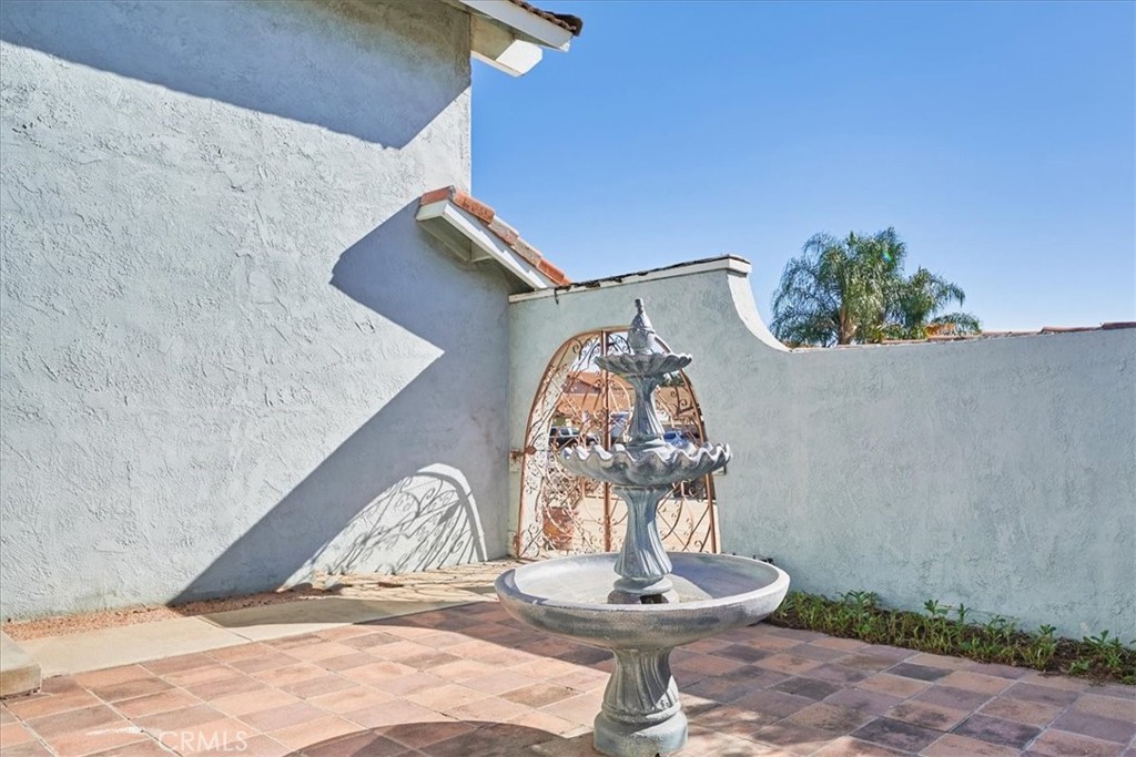 1355 Coronado Street