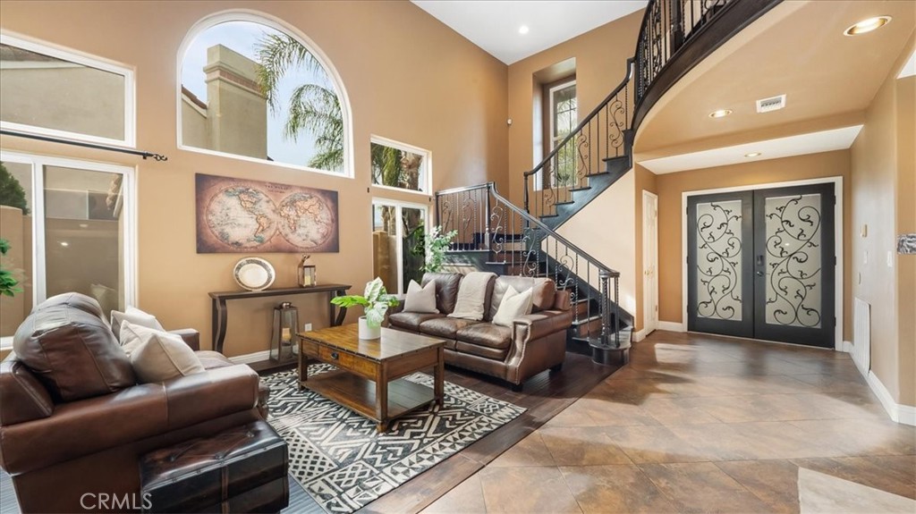 23952 Via De Gema Linda