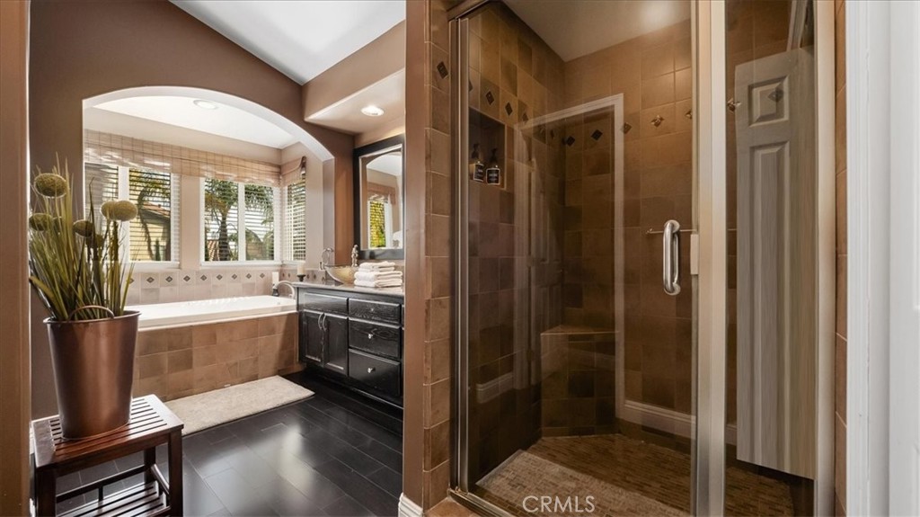 23952 Via De Gema Linda