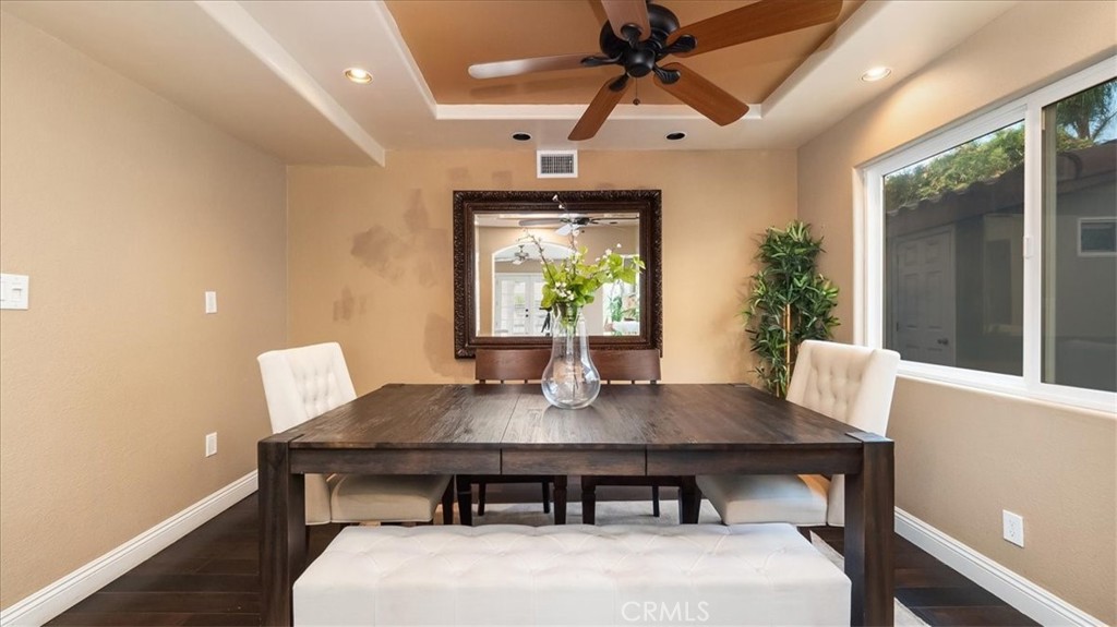 23952 Via De Gema Linda