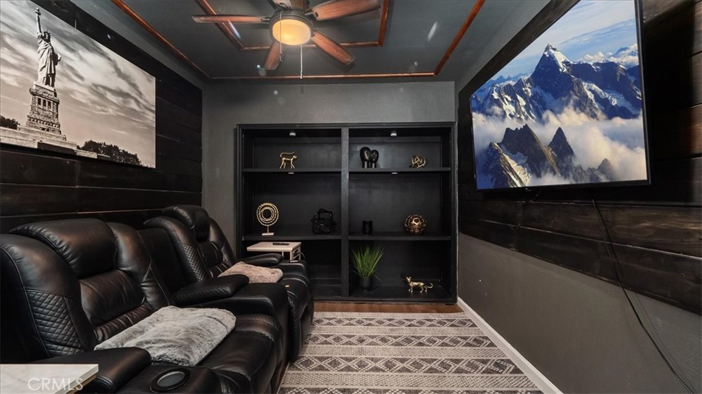 23952 Via De Gema Linda