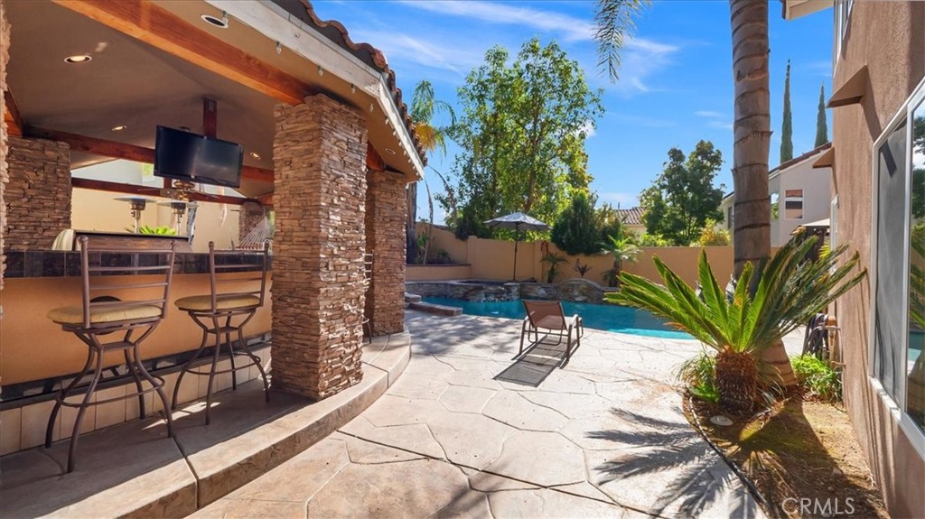 23952 Via De Gema Linda