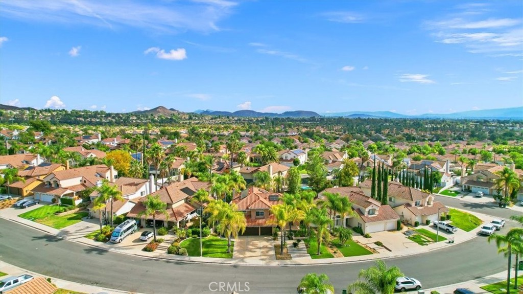 23952 Via De Gema Linda