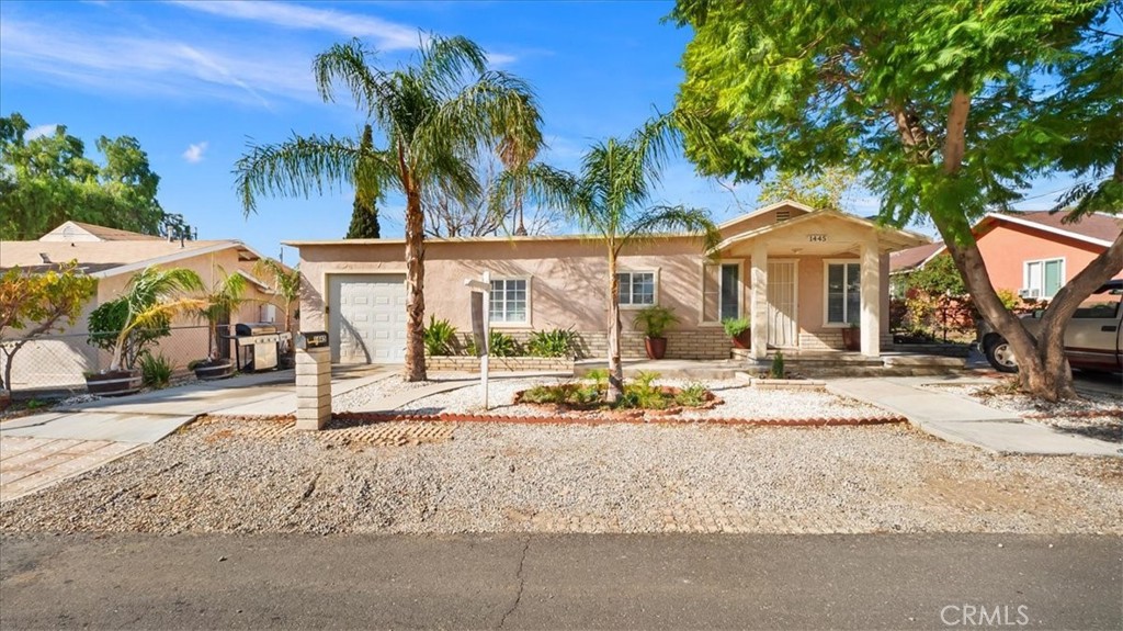 1445 N Florida Street