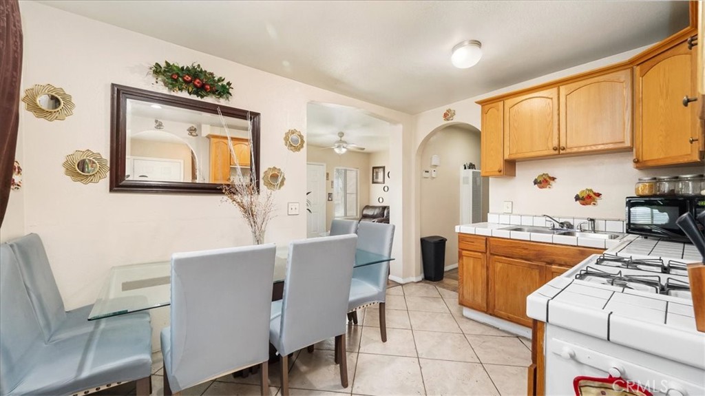 1445 N Florida Street