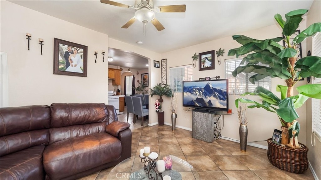 1445 N Florida Street