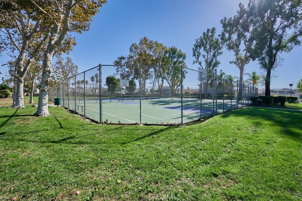 3924 Yellowstone Circle