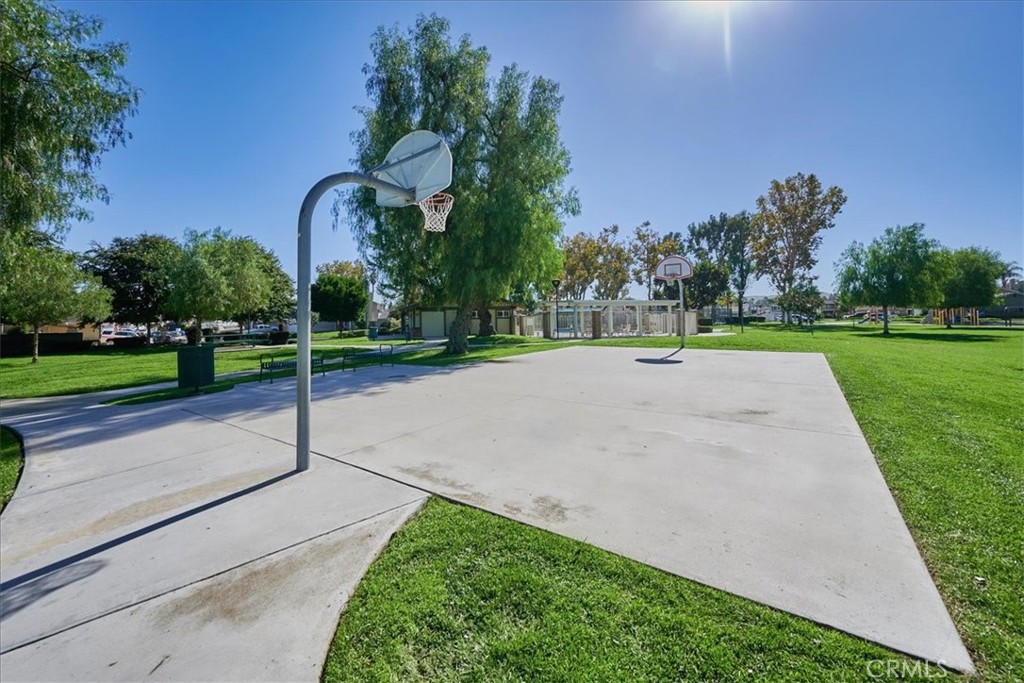 3924 Yellowstone Circle