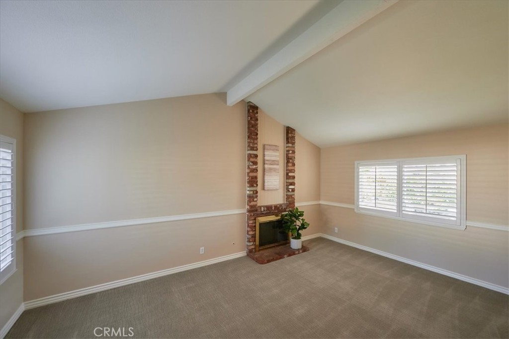 3924 Yellowstone Circle