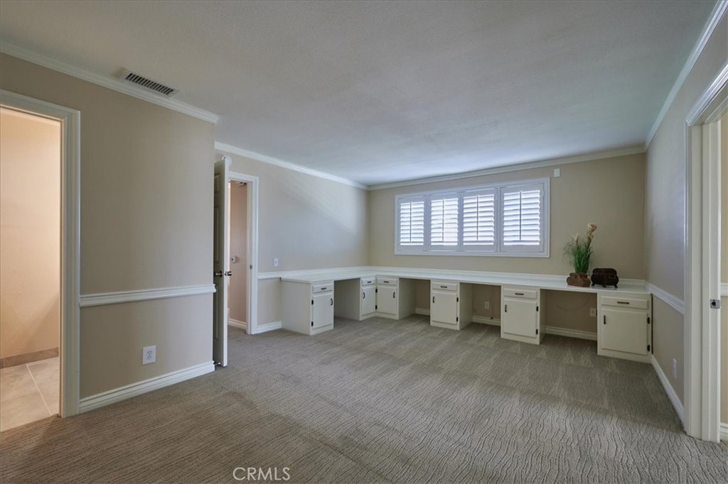 3924 Yellowstone Circle