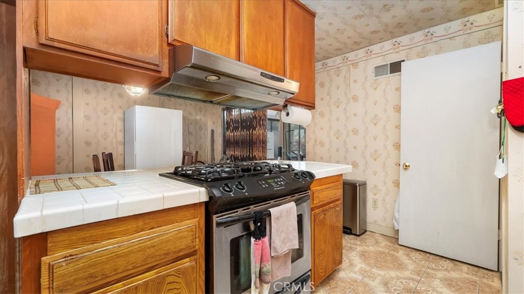 14831 Yarborough Street