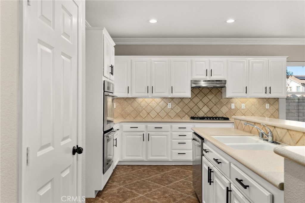 3370 Chickasaw Court