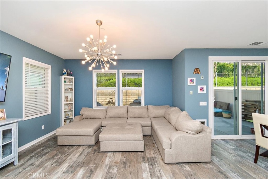 2391 Vineyard Street