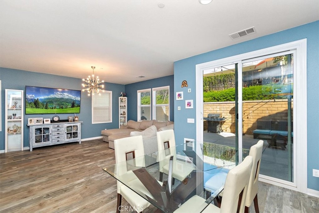 2391 Vineyard Street