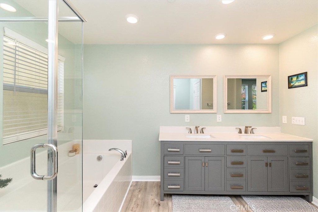 2391 Vineyard Street