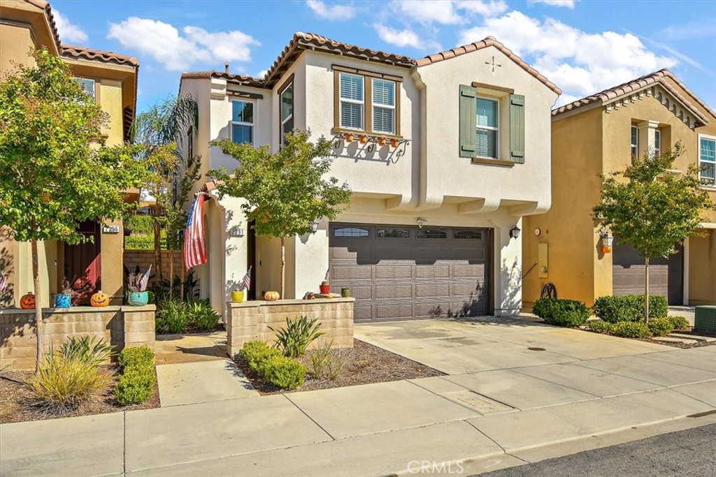 2391 Vineyard Street