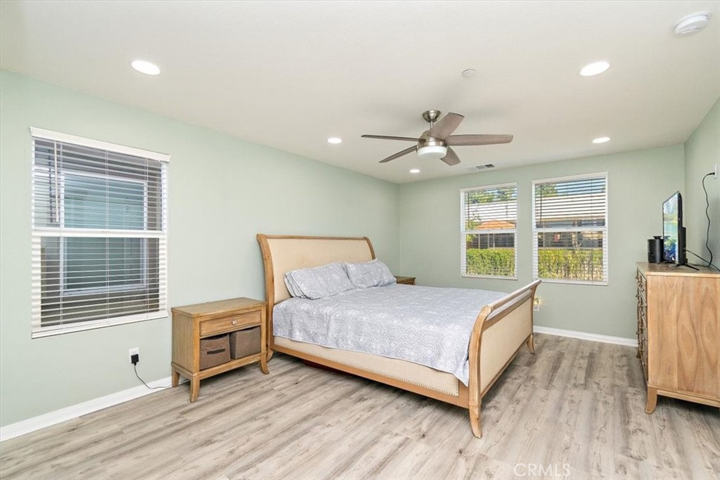 2391 Vineyard Street