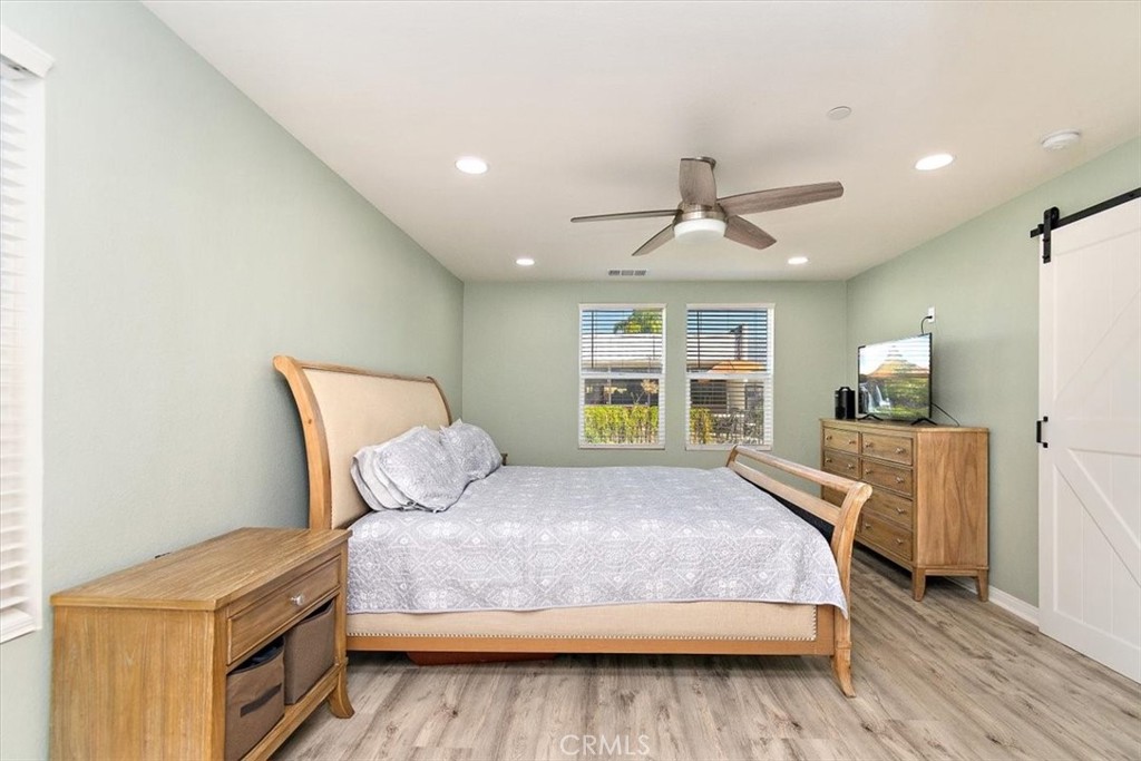 2391 Vineyard Street