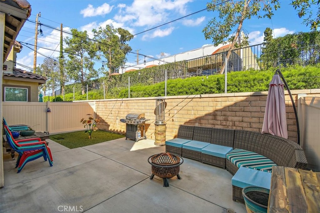 2391 Vineyard Street