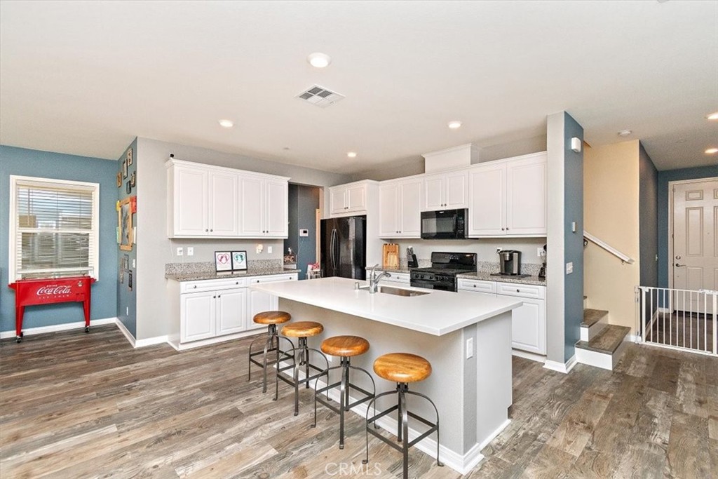 2391 Vineyard Street