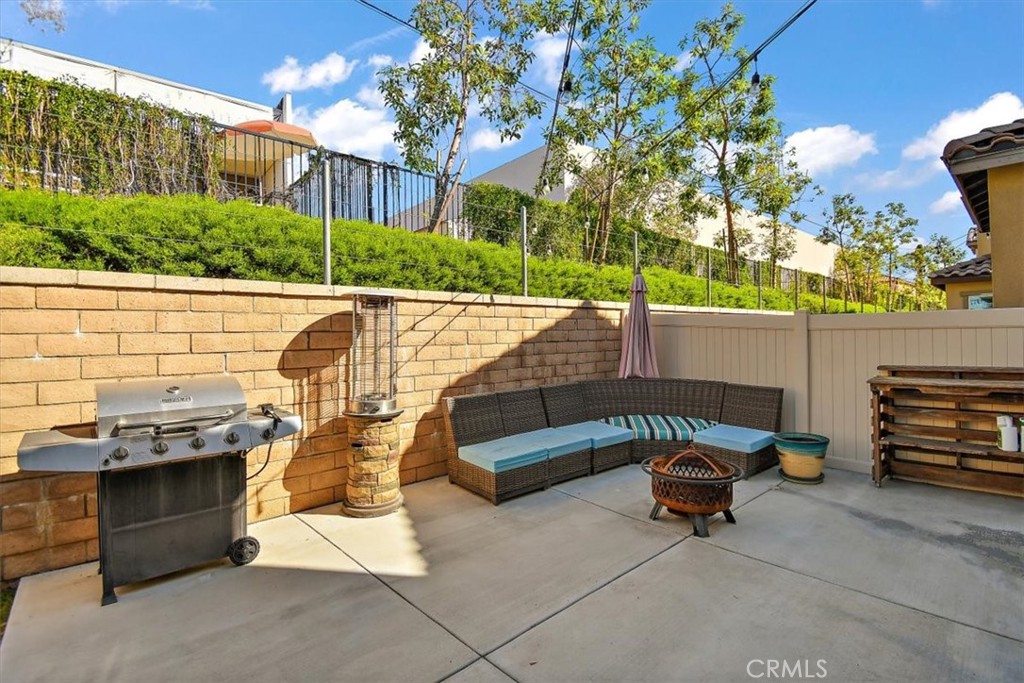 2391 Vineyard Street