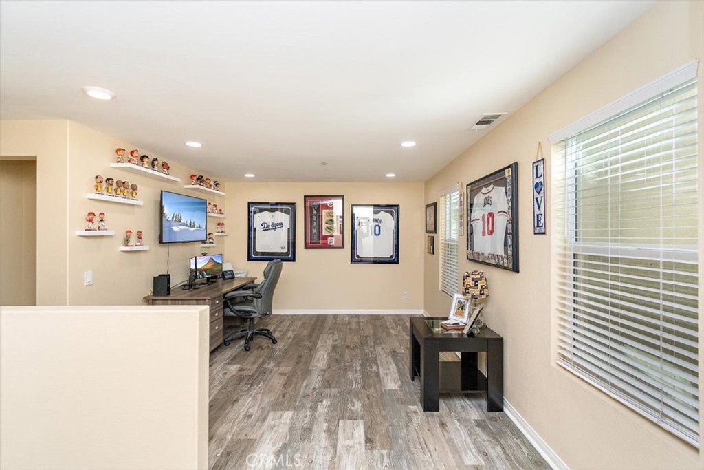 2391 Vineyard Street