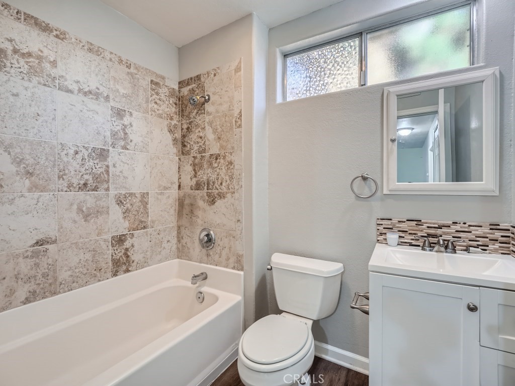 17856 Stillmore Street