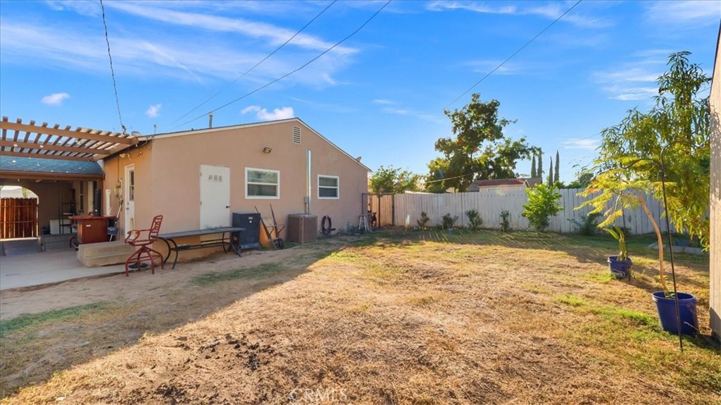 262 E Alexander Avenue