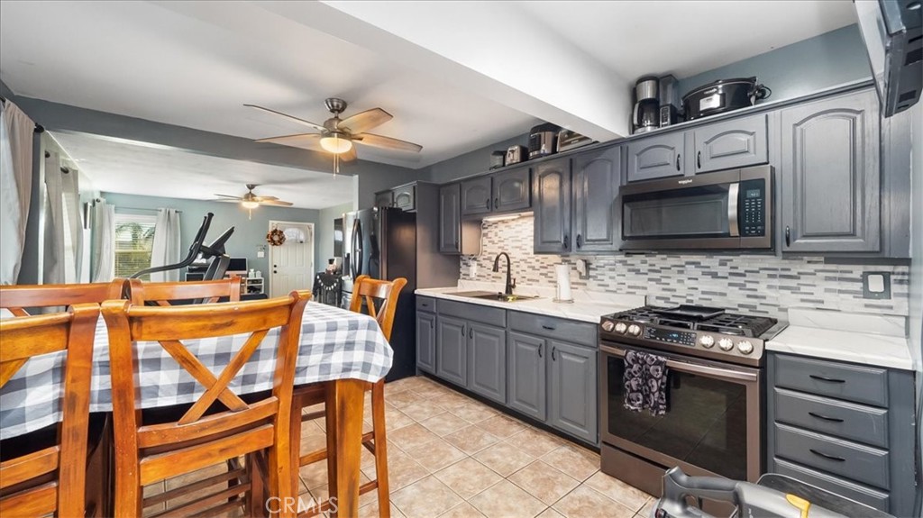 262 E Alexander Avenue