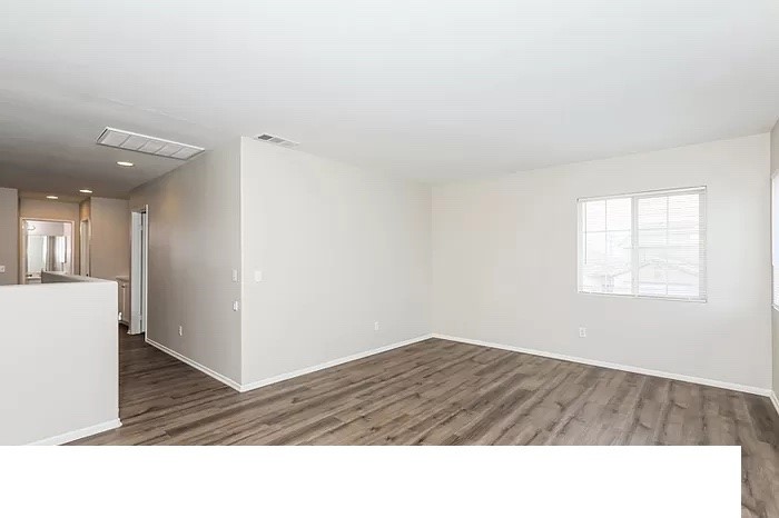 12668 Biscayne Avenue