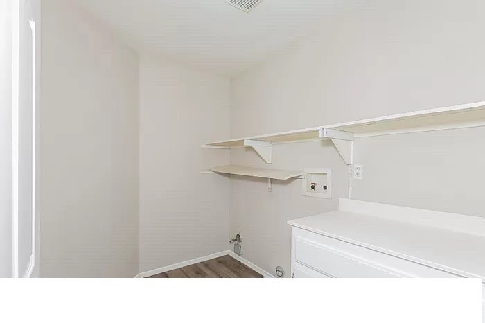 12668 Biscayne Avenue