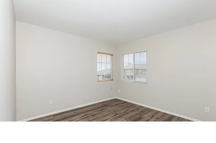 12668 Biscayne Avenue