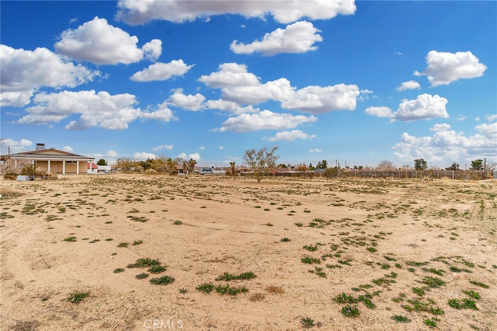 11511 Hawthorne Avenue