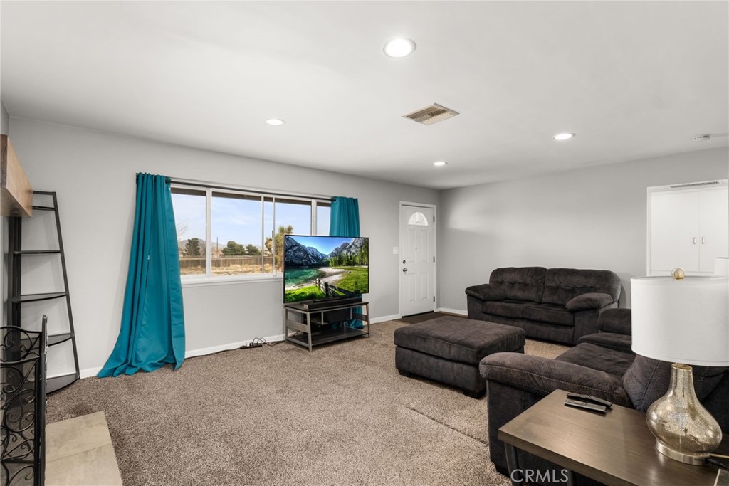 11511 Hawthorne Avenue