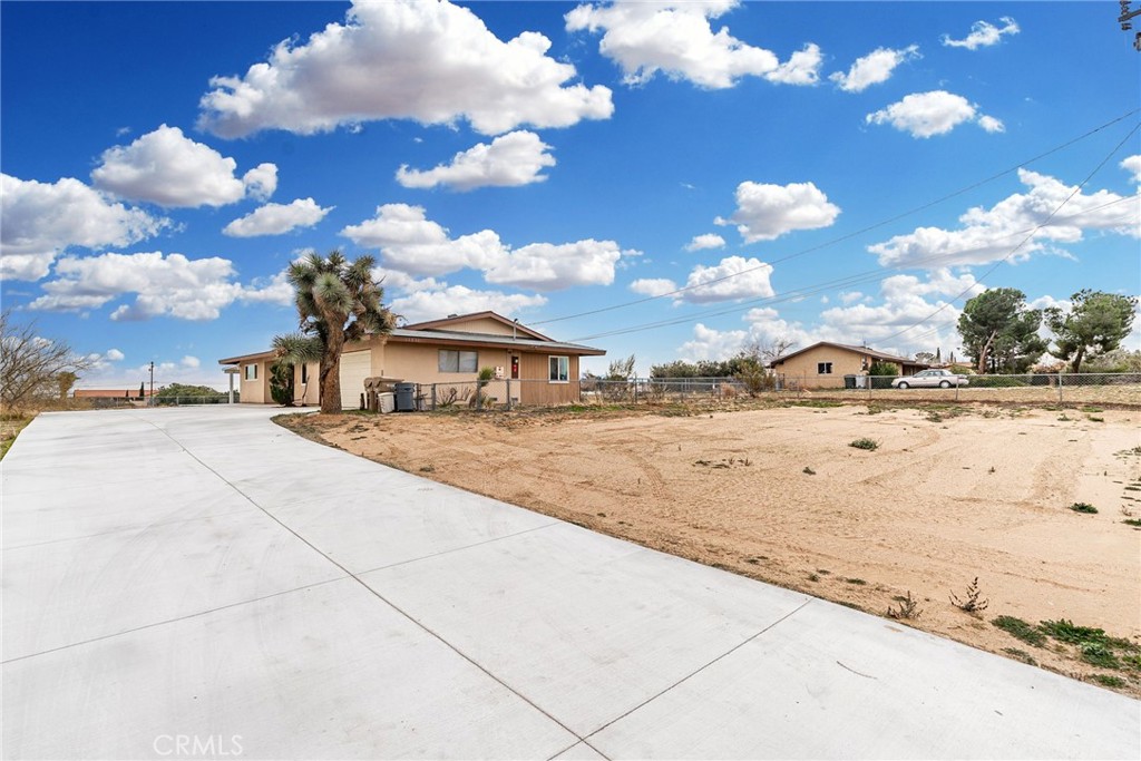 11511 Hawthorne Avenue