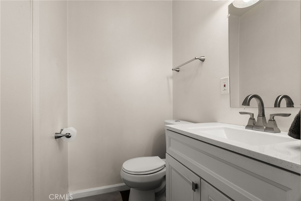 11511 Hawthorne Avenue