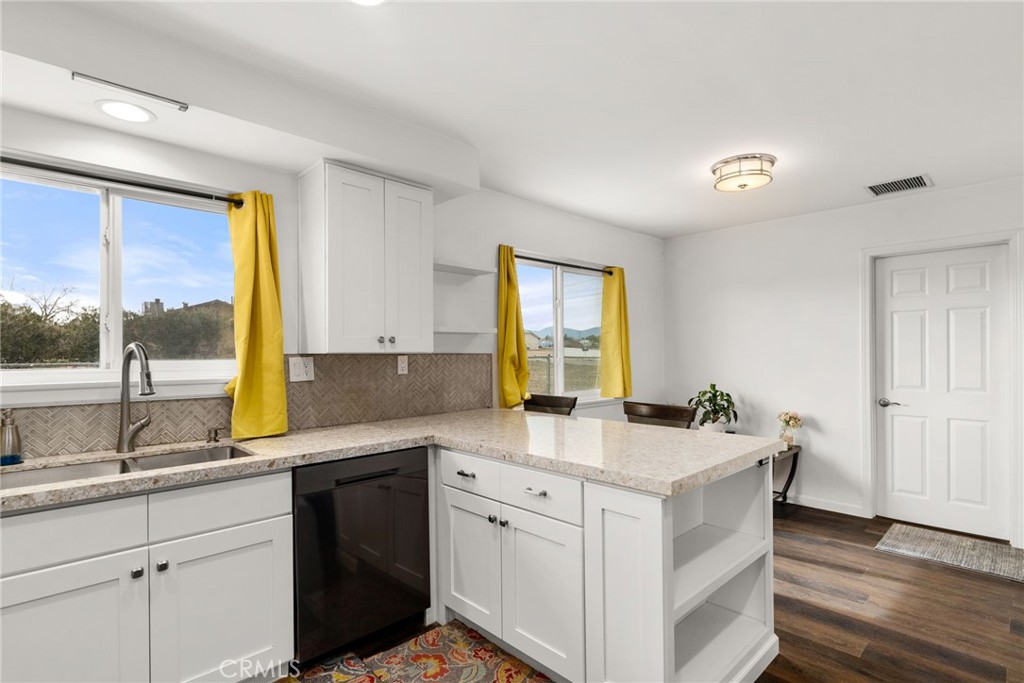 11511 Hawthorne Avenue