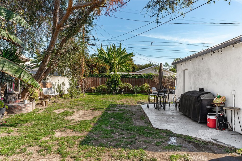 1734 N Spring Avenue