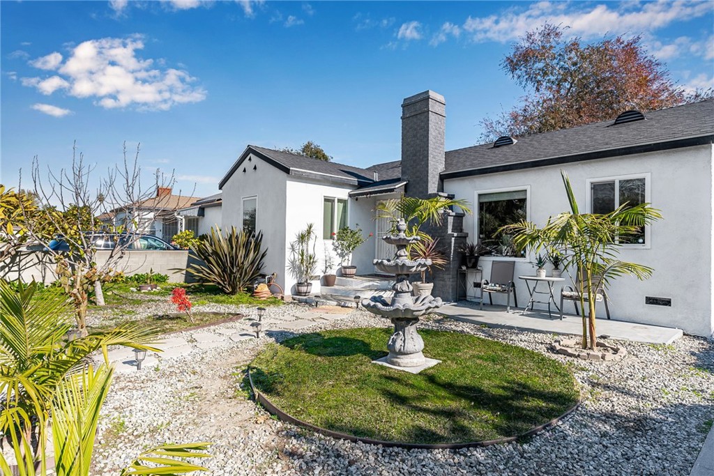 1734 N Spring Avenue