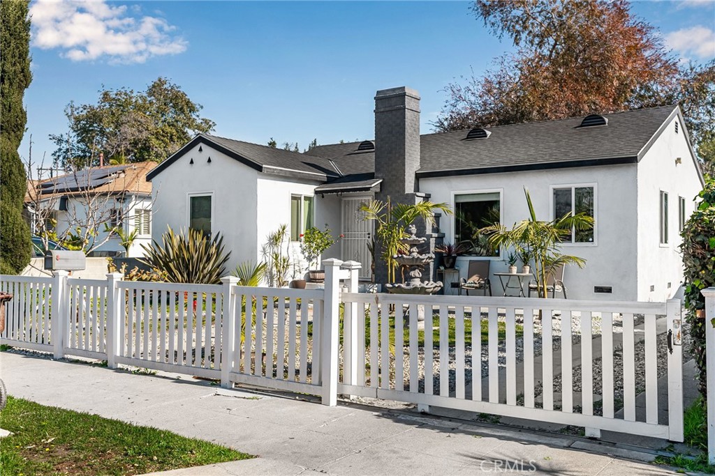 1734 N Spring Avenue