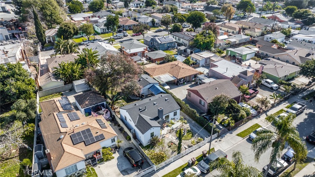 1734 N Spring Avenue