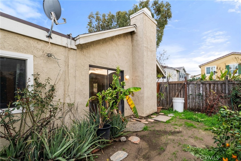 2058 E Yale Street B