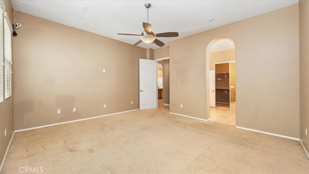 32028 Calle Caballos