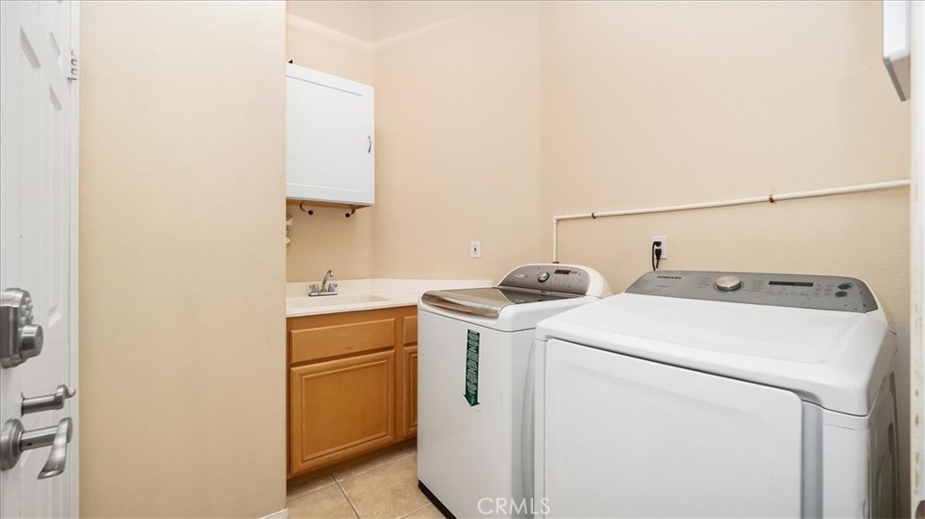 32028 Calle Caballos