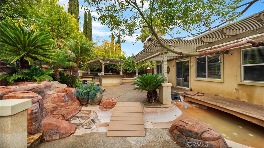 32028 Calle Caballos