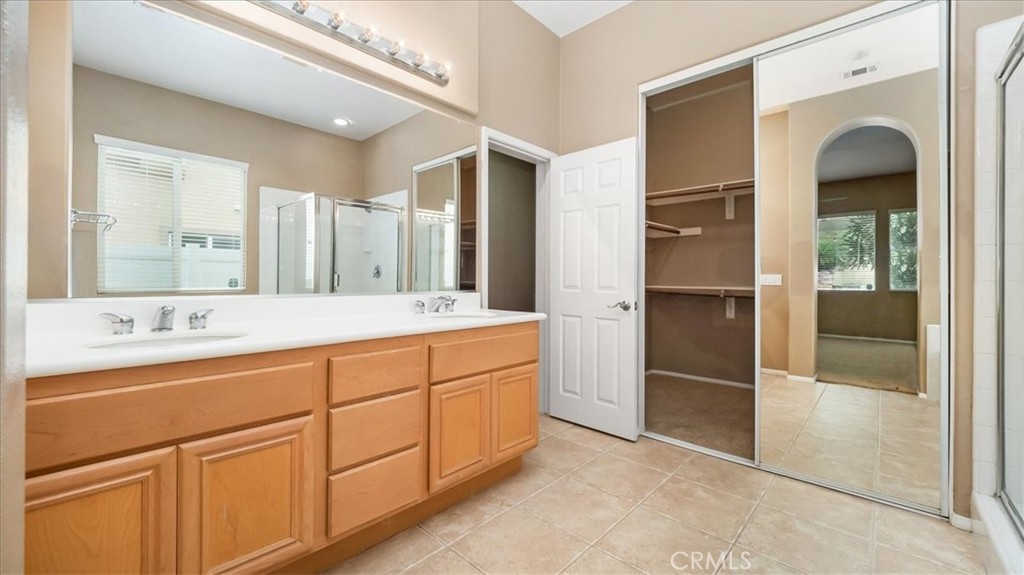 32028 Calle Caballos