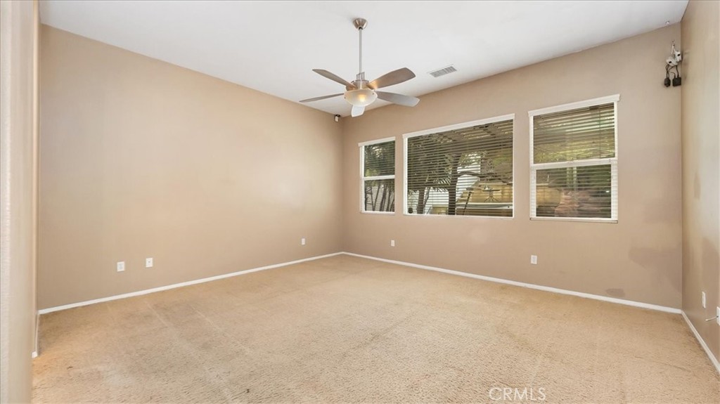 32028 Calle Caballos