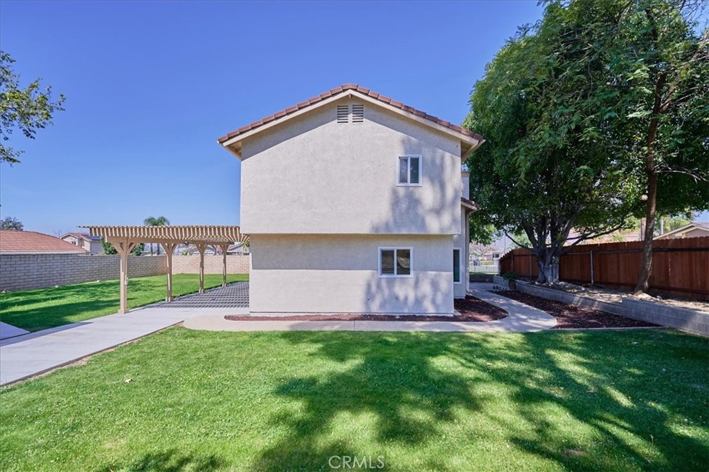 618 Santa Paula Street