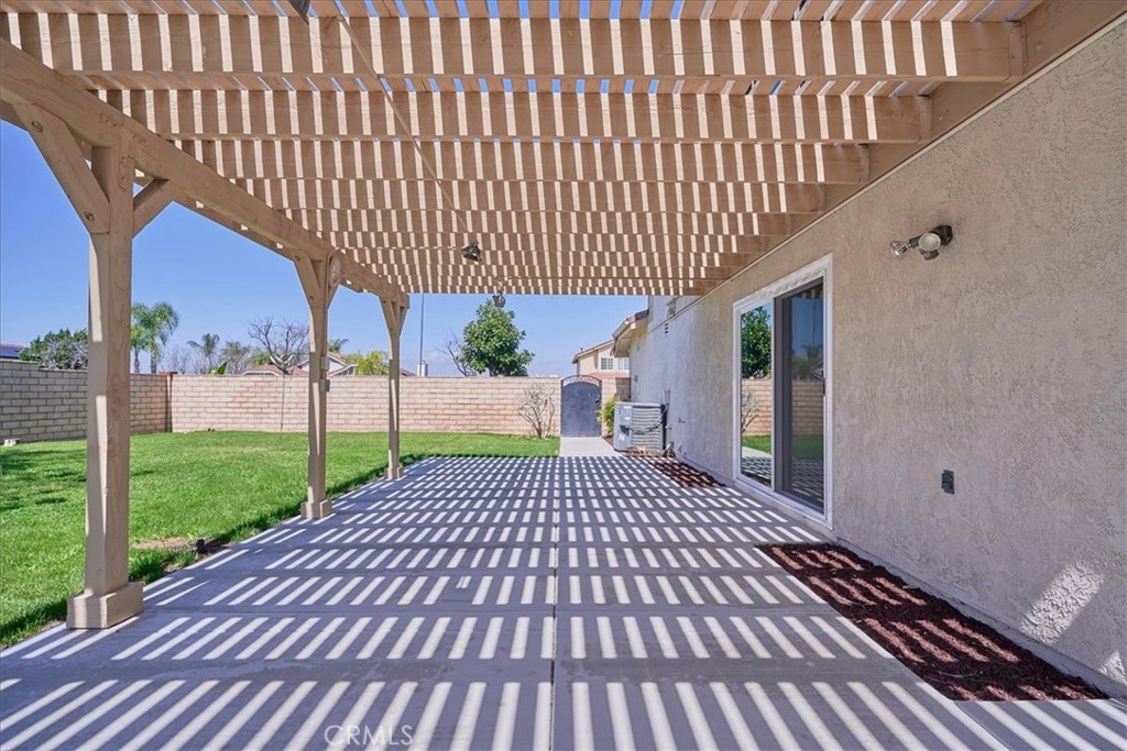 618 Santa Paula Street