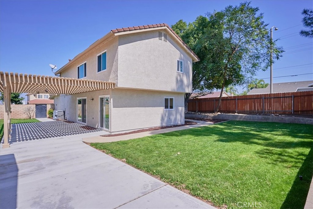 618 Santa Paula Street